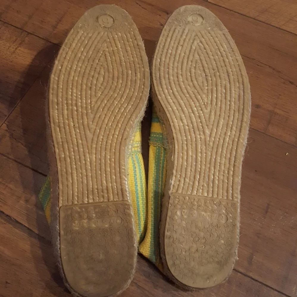 BLUE by Saks Fifth Avenue‎ Yellow Blue Striped Frenchie Espadrilles
